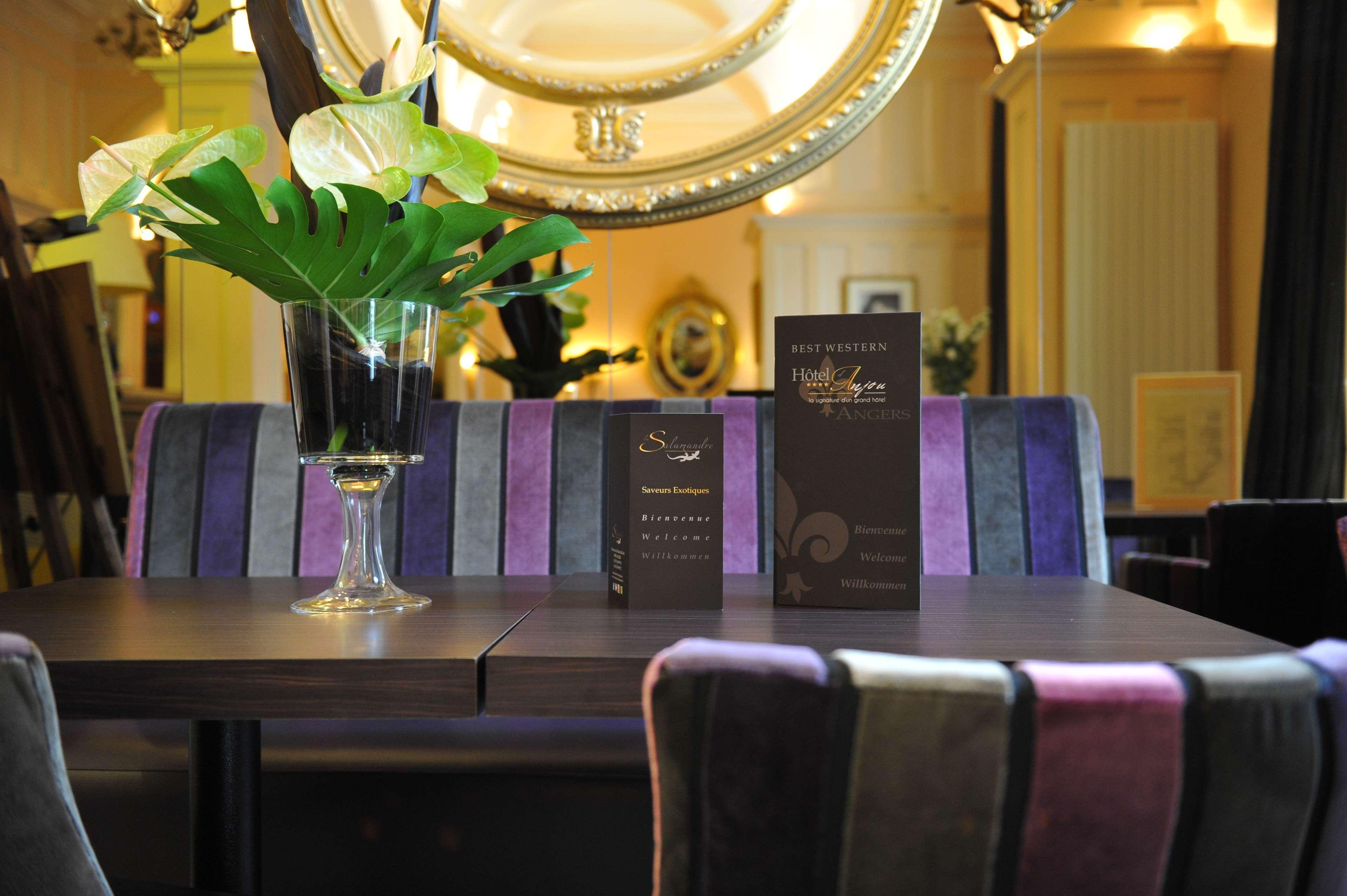 Oceania Hotel D'Anjou Анже Екстер'єр фото